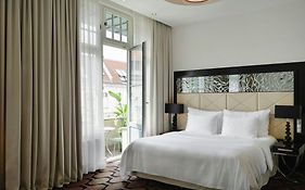 Roomers Berlin Steinplatz, Autograph Collection